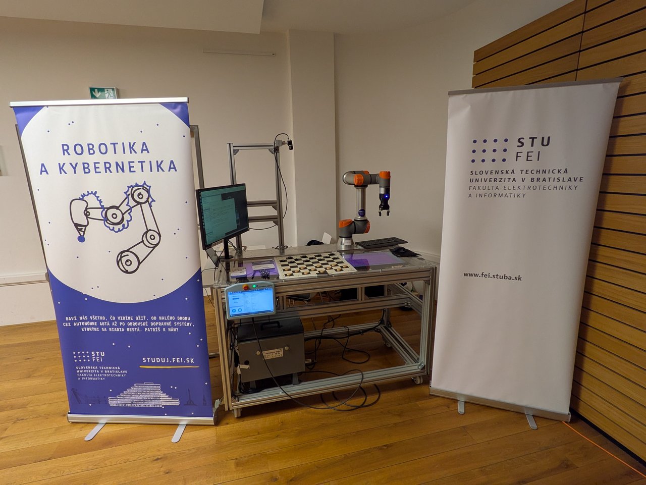 PXL_20251110_114544378